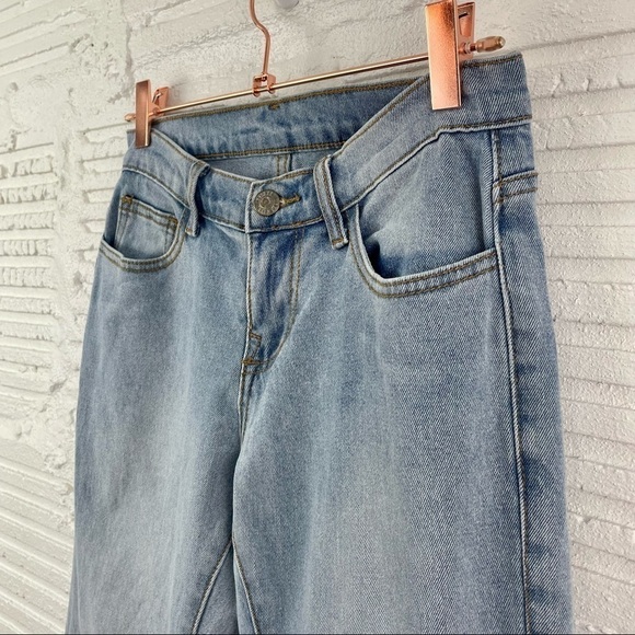 J. Galt Mid-Rise Medium Wash Bootcut Jeans Size Small - Picture 2 of 9